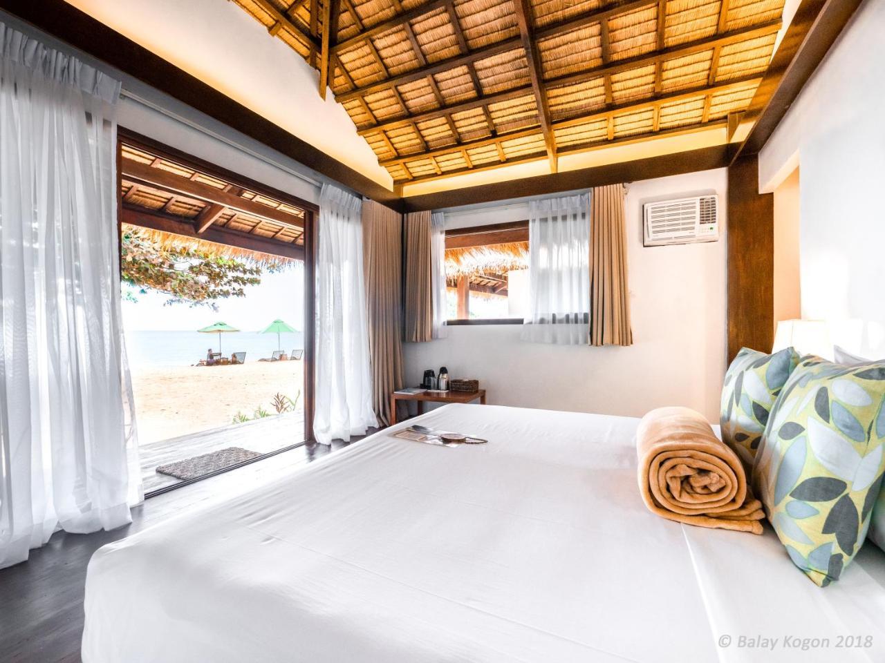 Hotel Balay Kogon à Carles Extérieur photo